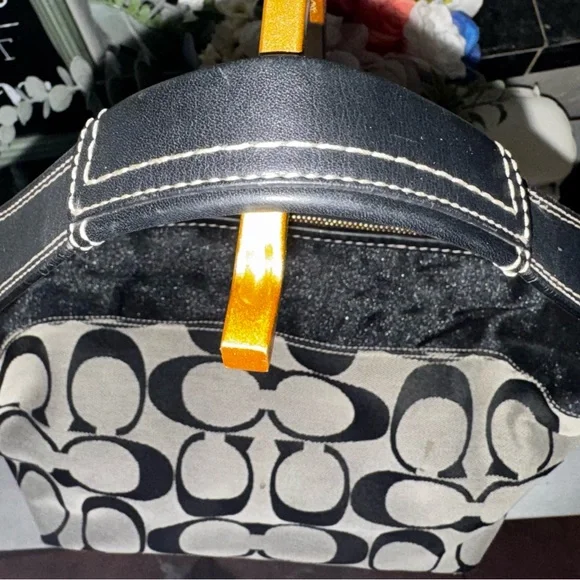 Coach signature canvas Hobo shoulder bag Black and Gray Patterned 2007 EUC - Picture 9 of 14